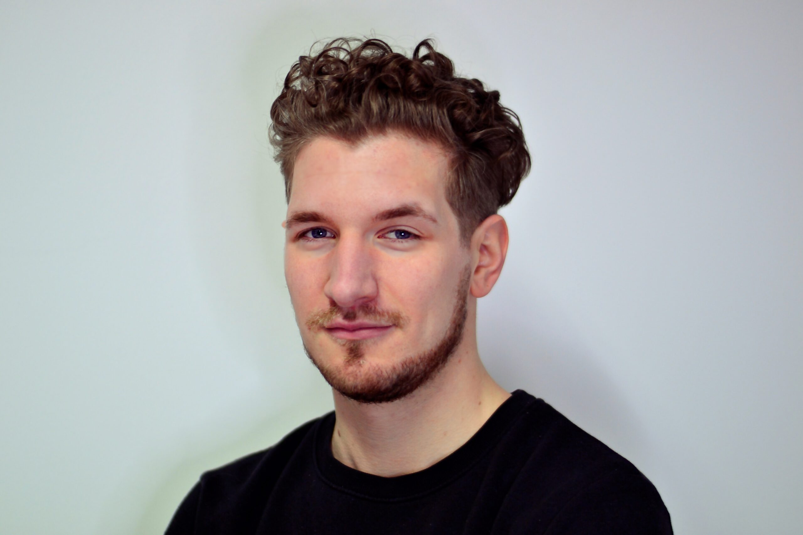 <a href="http://sklepteraply.m16.pl/specjalisci-katowice/mateusz-spyra/">Mateusz Spyra</a>